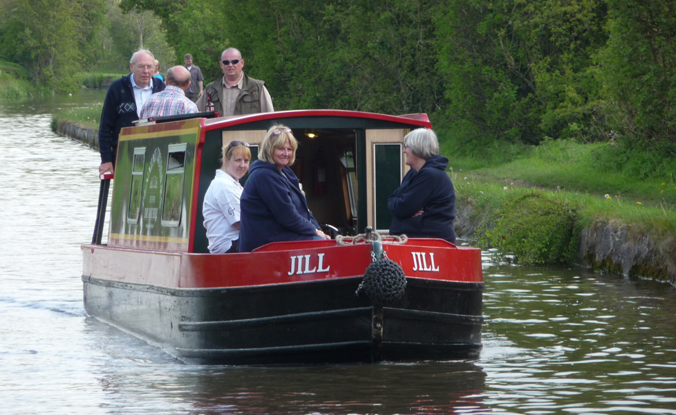 Canal Boat trip down Skipton Waterways on Jill